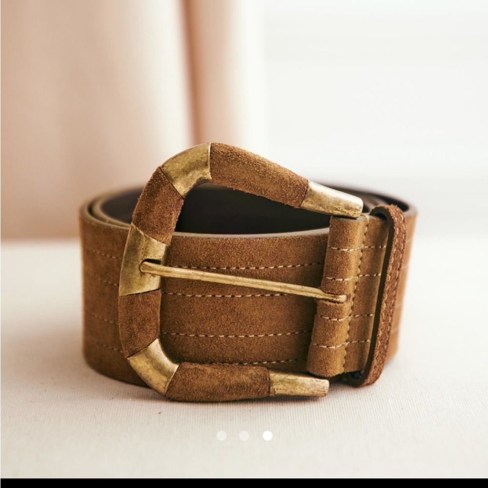 NWT Sézane Sophie belt. Taupe. Size 80
